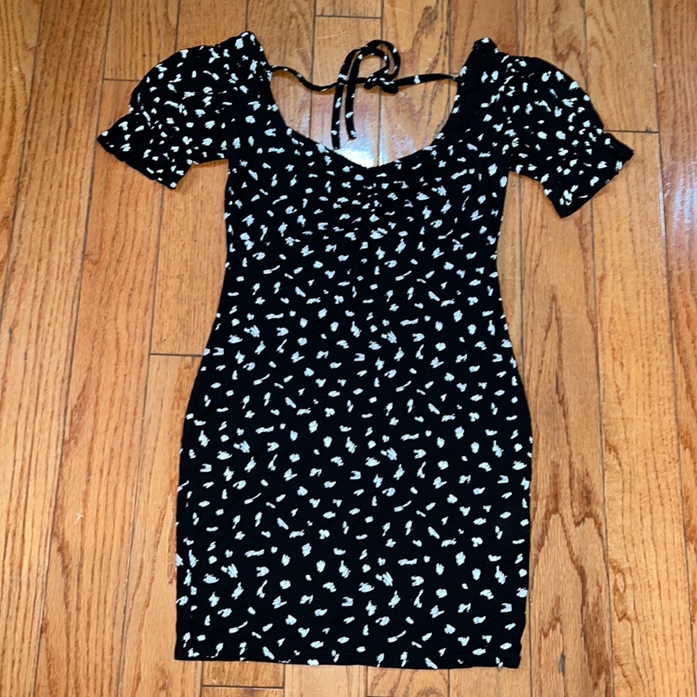 MISSGUIDED BUTTERFLY MINI DRESS